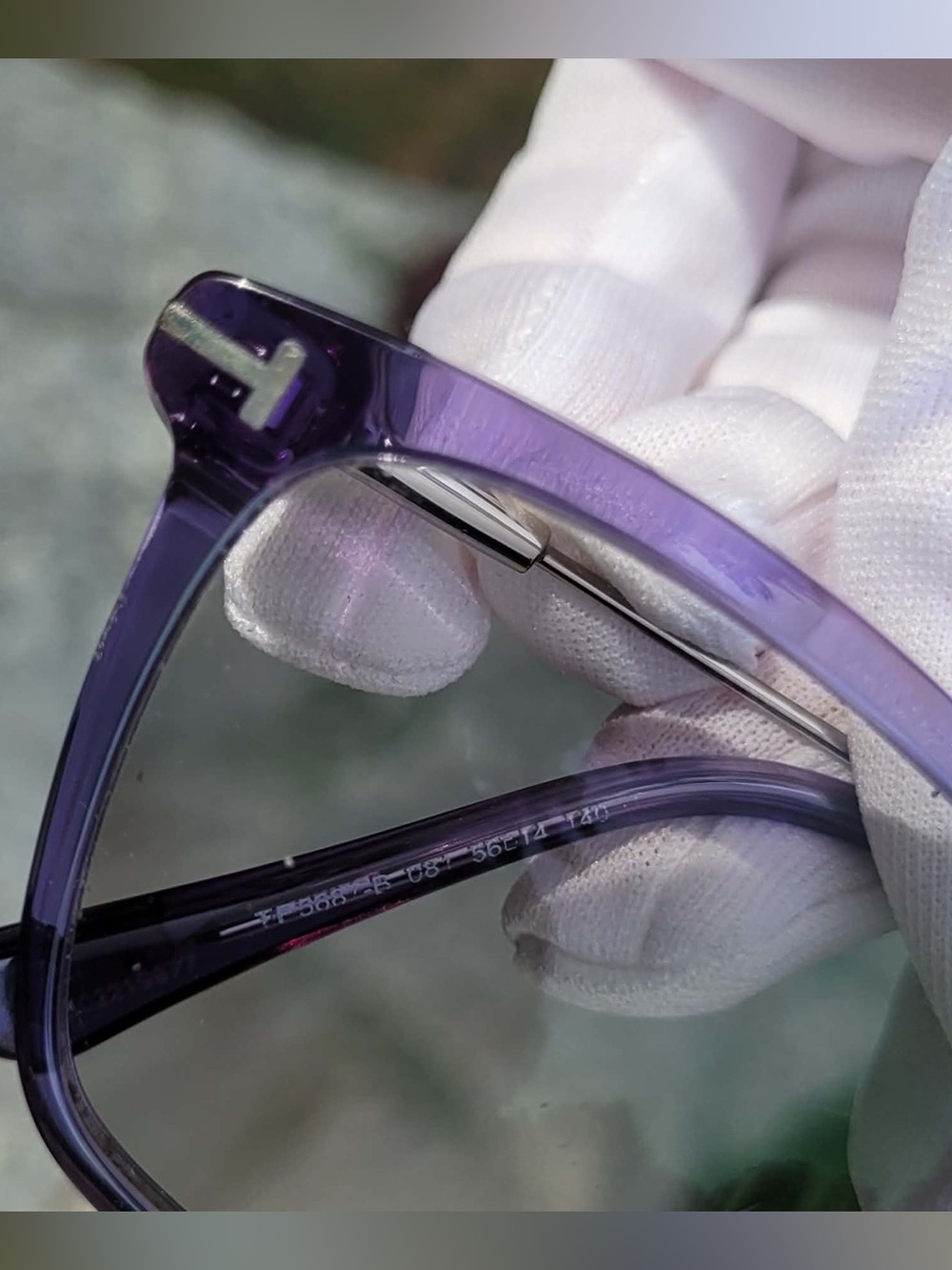 Authentic Tom Ford Translucent Lavender Cat-Eye Prescription Lenses and Case - Picture 5 of 10